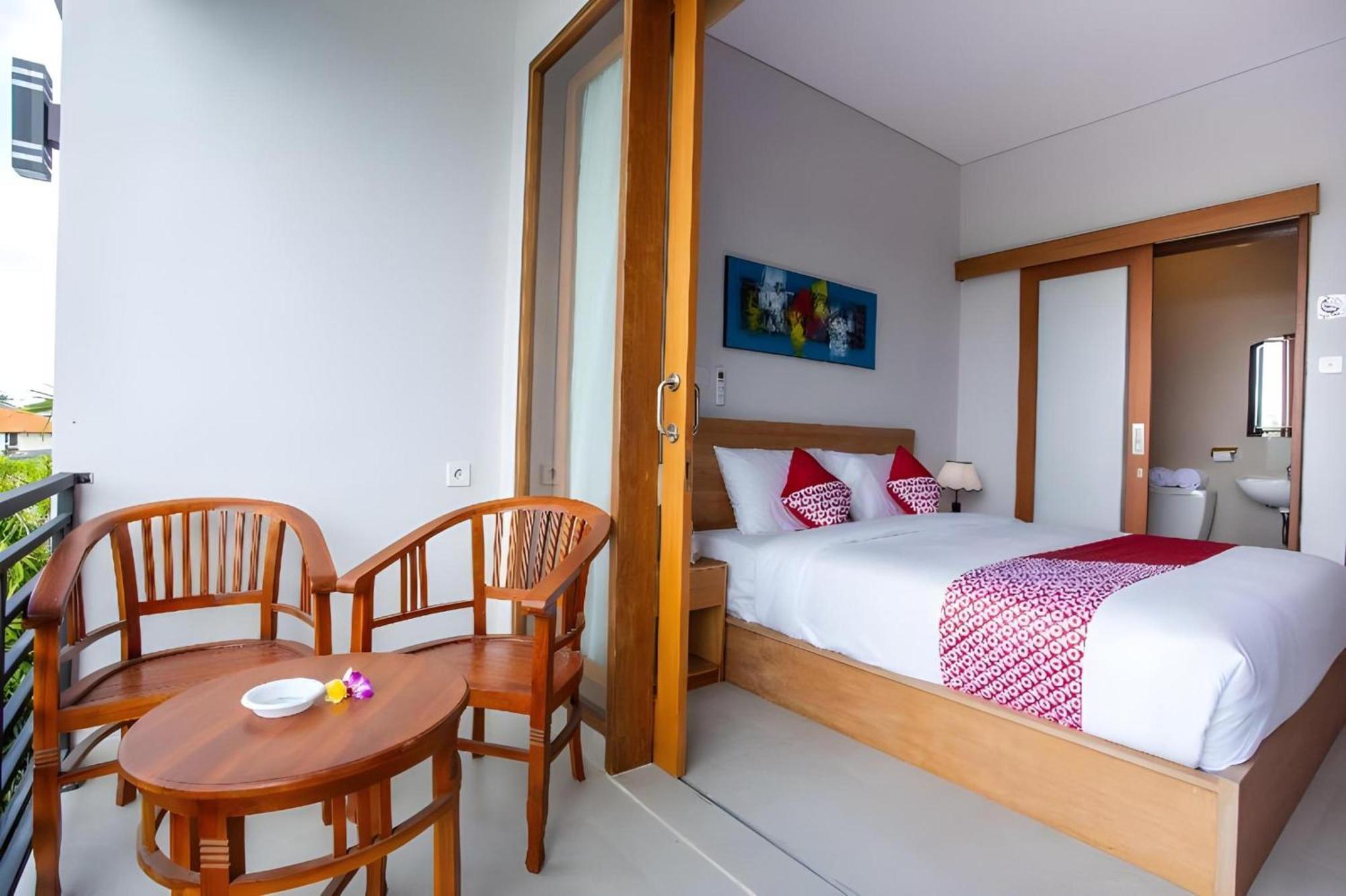 Oyo 1207 Pondok 789 Near Canggu Echo Beach Buitenkant foto